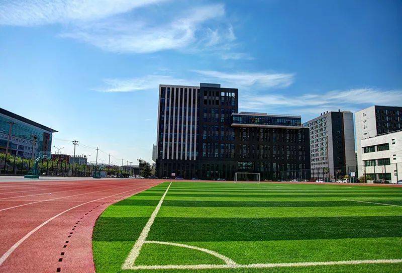 首都师范大学附属育新学校